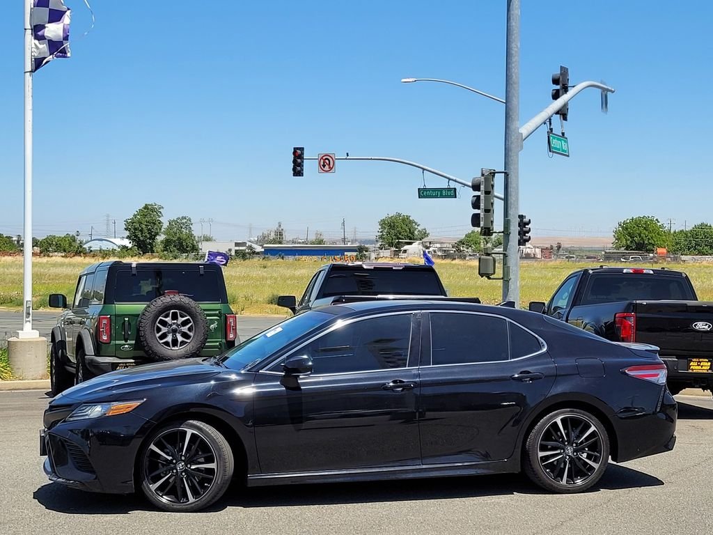 Certified Used 2018 Black Toyota XSE V6 image 7