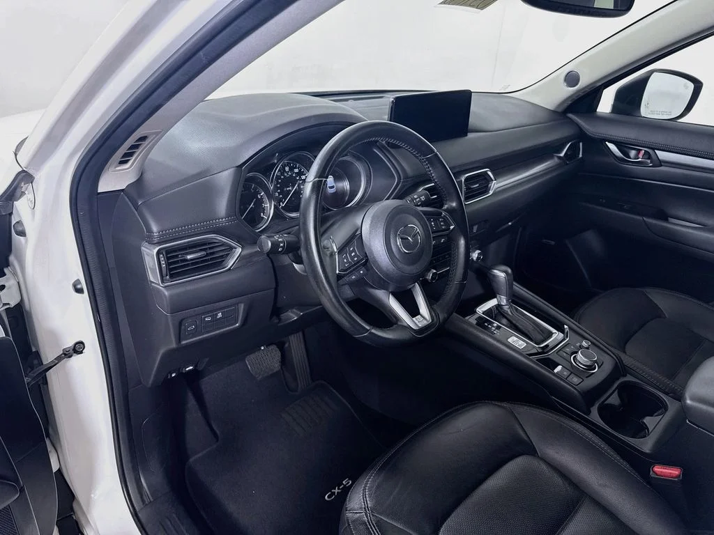 Used 2021 Snowflake White Pearl Mica Mazda Touring image 9