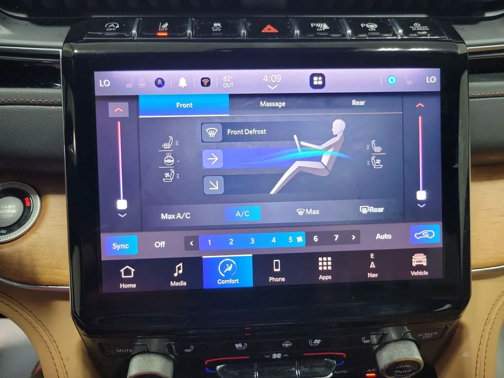 Used 2023 Black Jeep Summit Reserve image 6