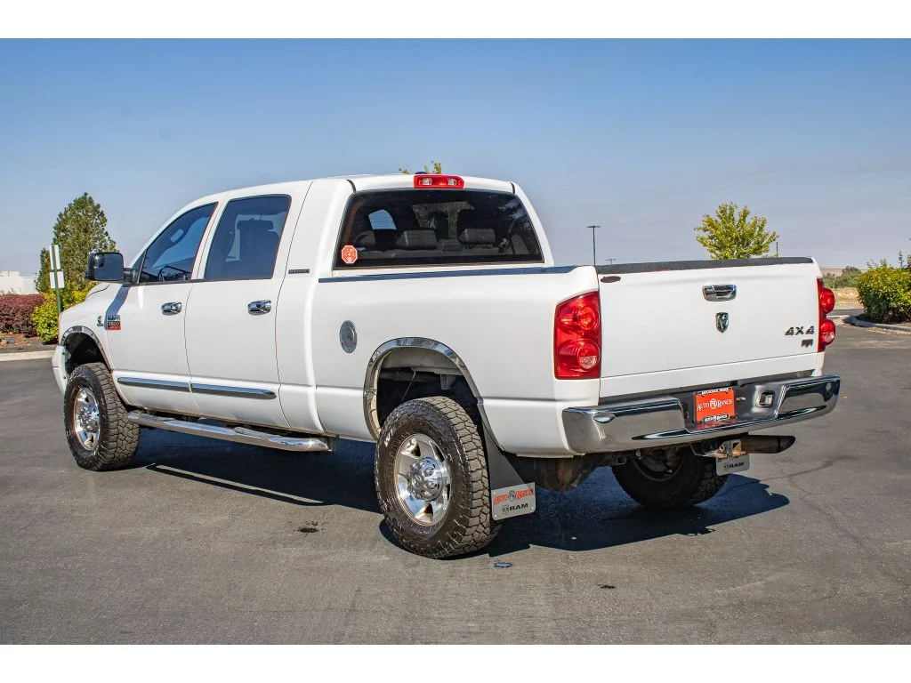 Used 2007 Bright White Clearcoat Dodge Laramie image 6