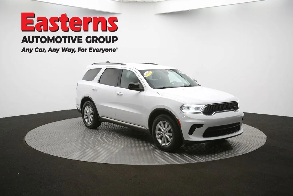 Used 2024 White Dodge SXT image 47