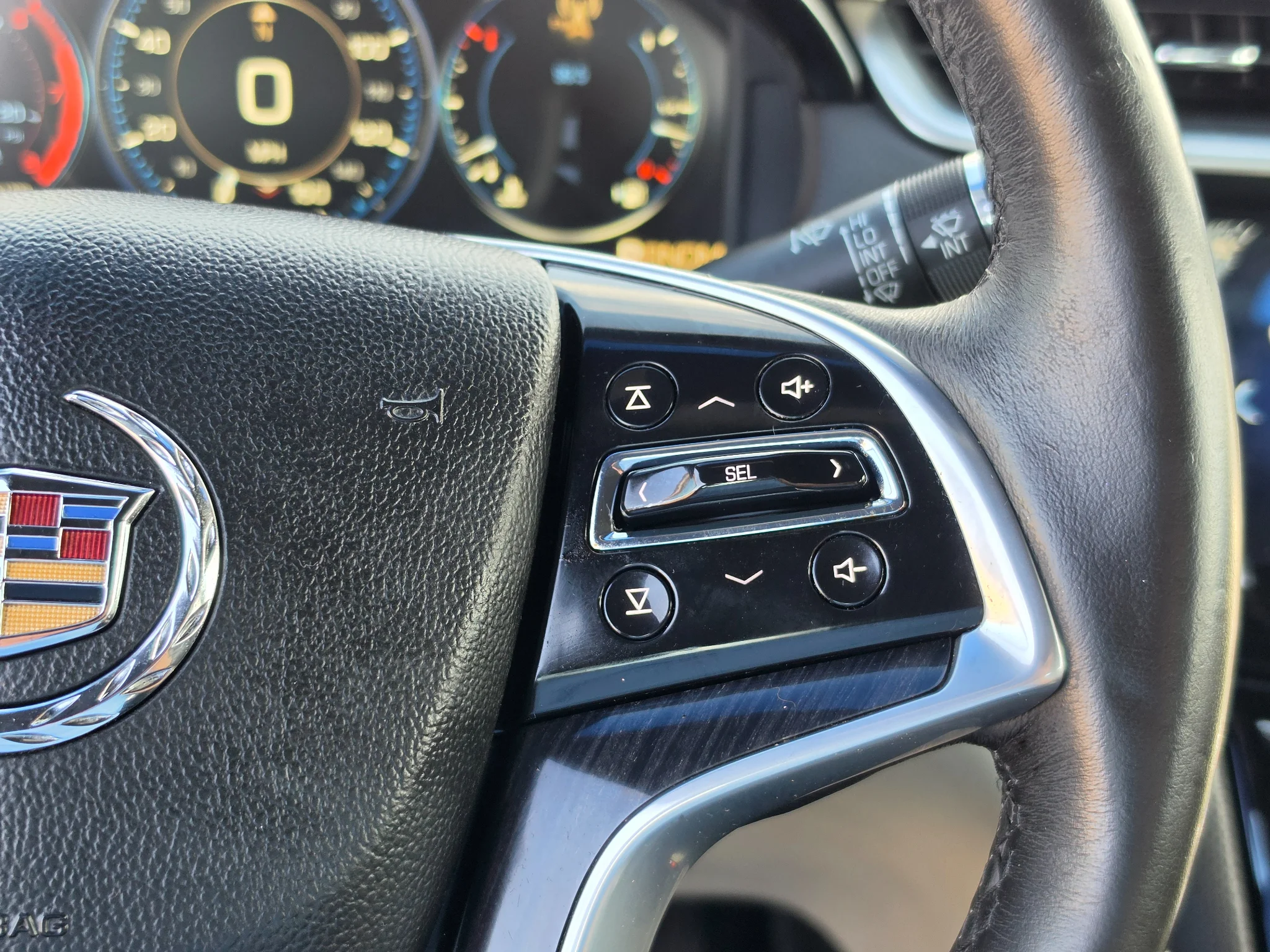 Used 2015 Black Diamond Tricoat Cadillac Platinum image 13