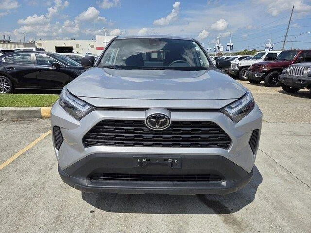 Used 2025 Silver Sky Metallic Toyota LE image 8