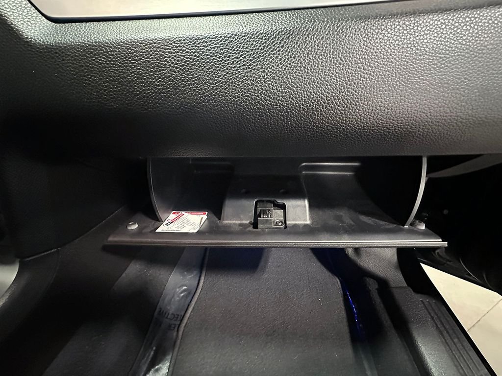 Used 2010  Ford GT image 54