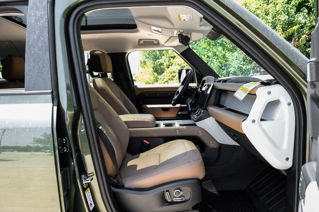 New 2026 Green Land Rover S image 42