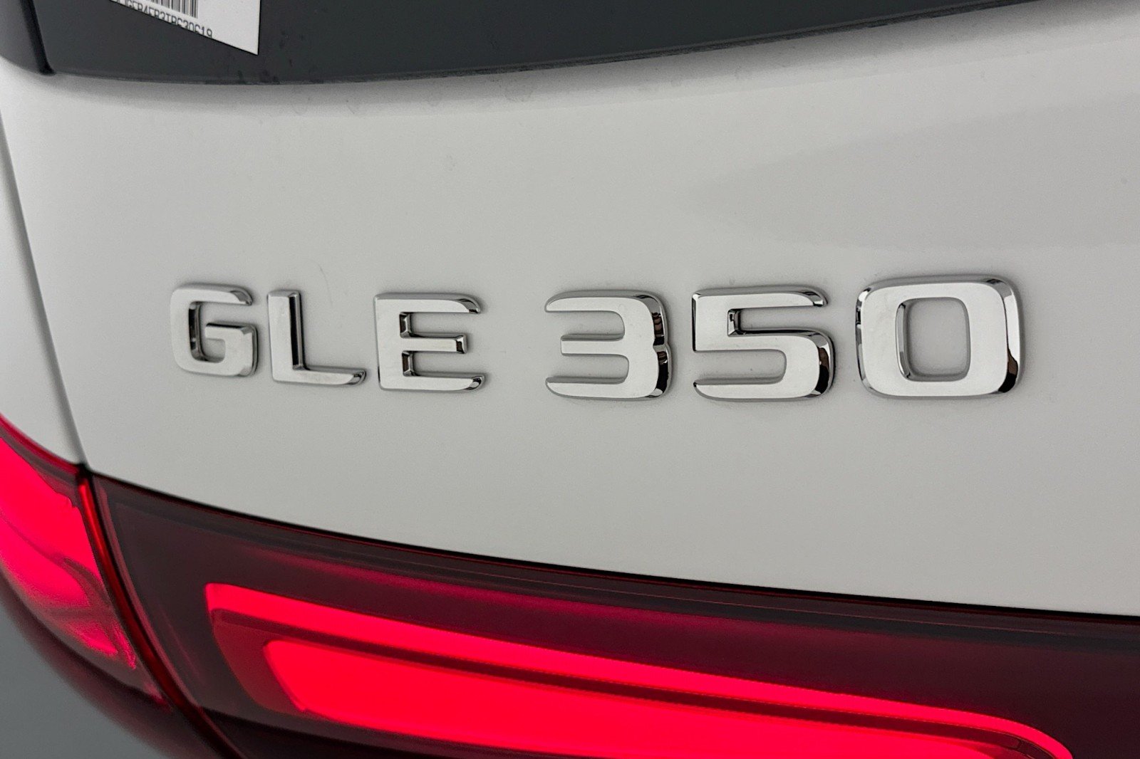 New 2026 Polar White Mercedes-Benz GLE 350 4MATIC® SUV image 8