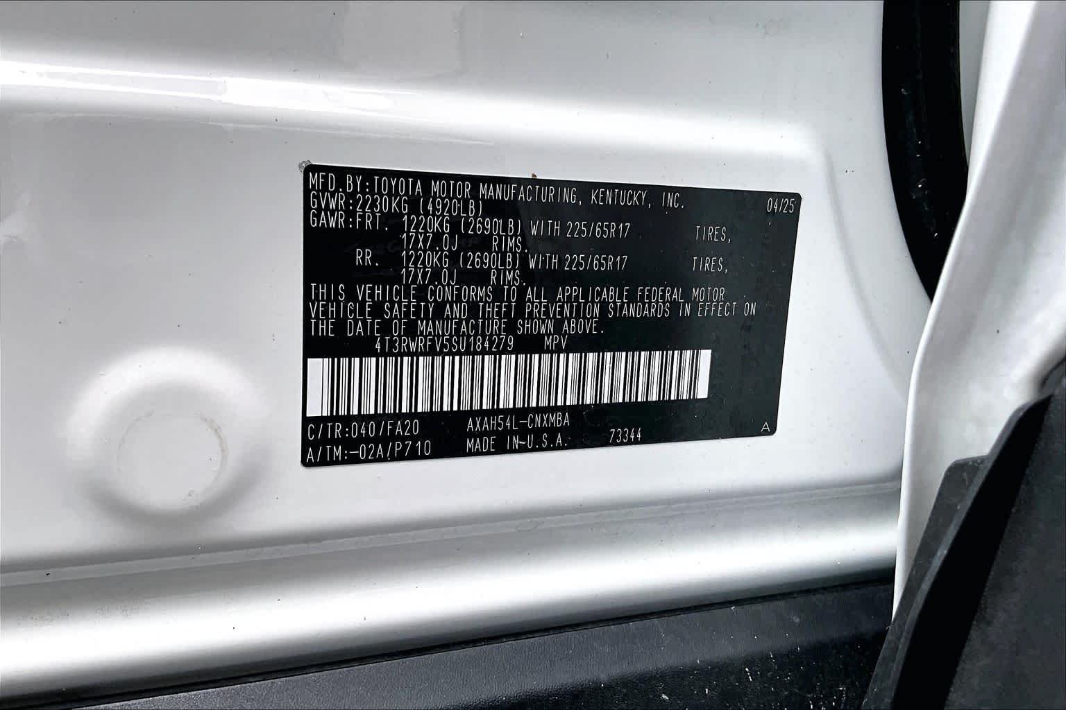 Certified Used 2025 Ice Cap Toyota Hybrid XLE image 34