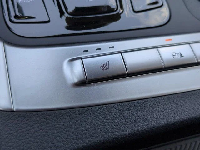 New 2026 Ceramic Silver Kia EX image 22