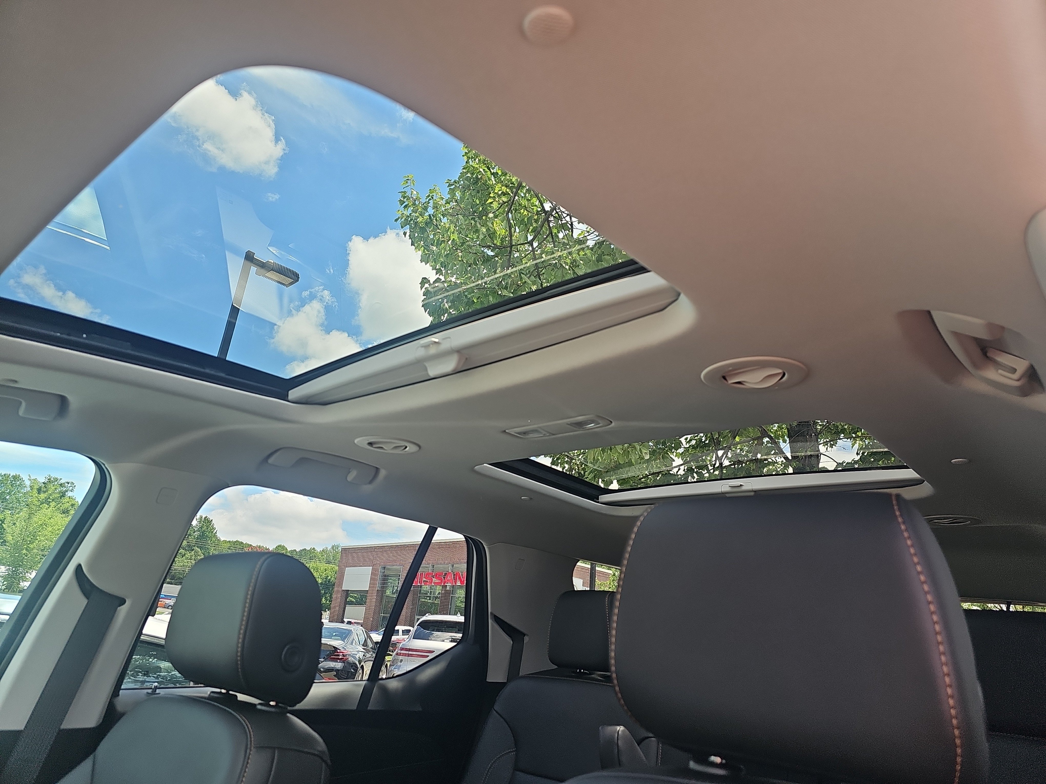 Used 2021 Mosaic Black Metallic Chevrolet RS Awd image 30