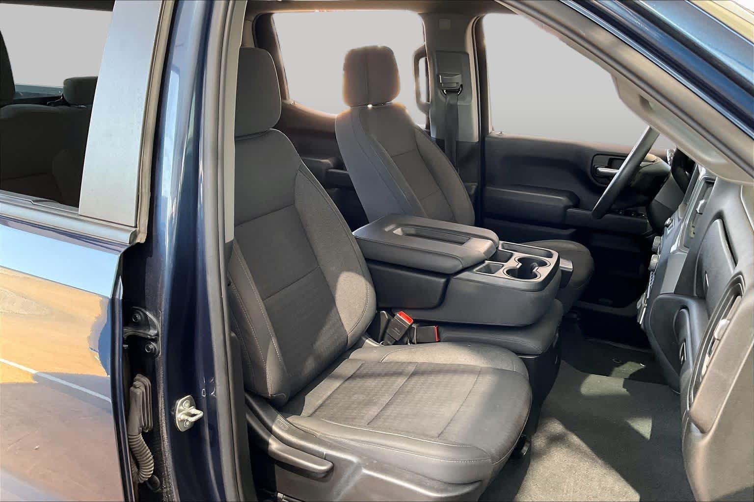 Used 2022 Northsky Blue Metallic Chevrolet Custom image 8