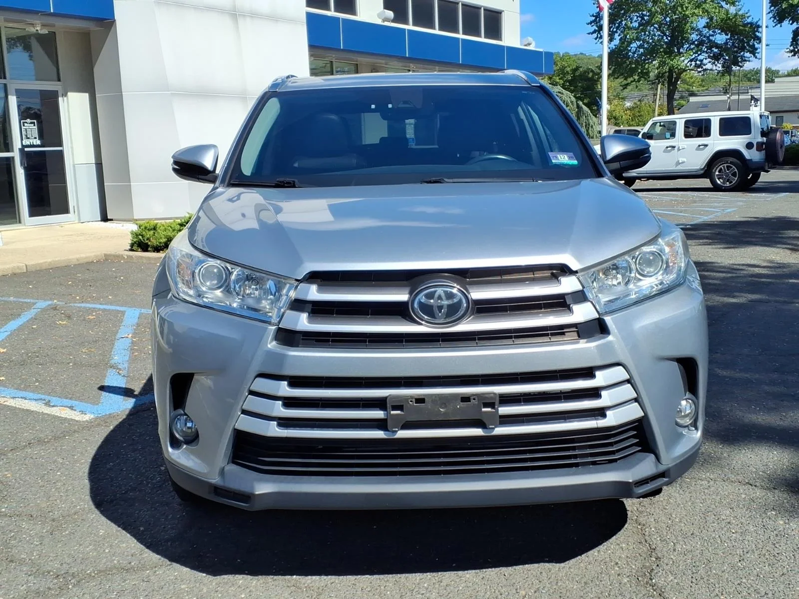 Used 2019 Celestial Silver Metallic Toyota XLE image 2