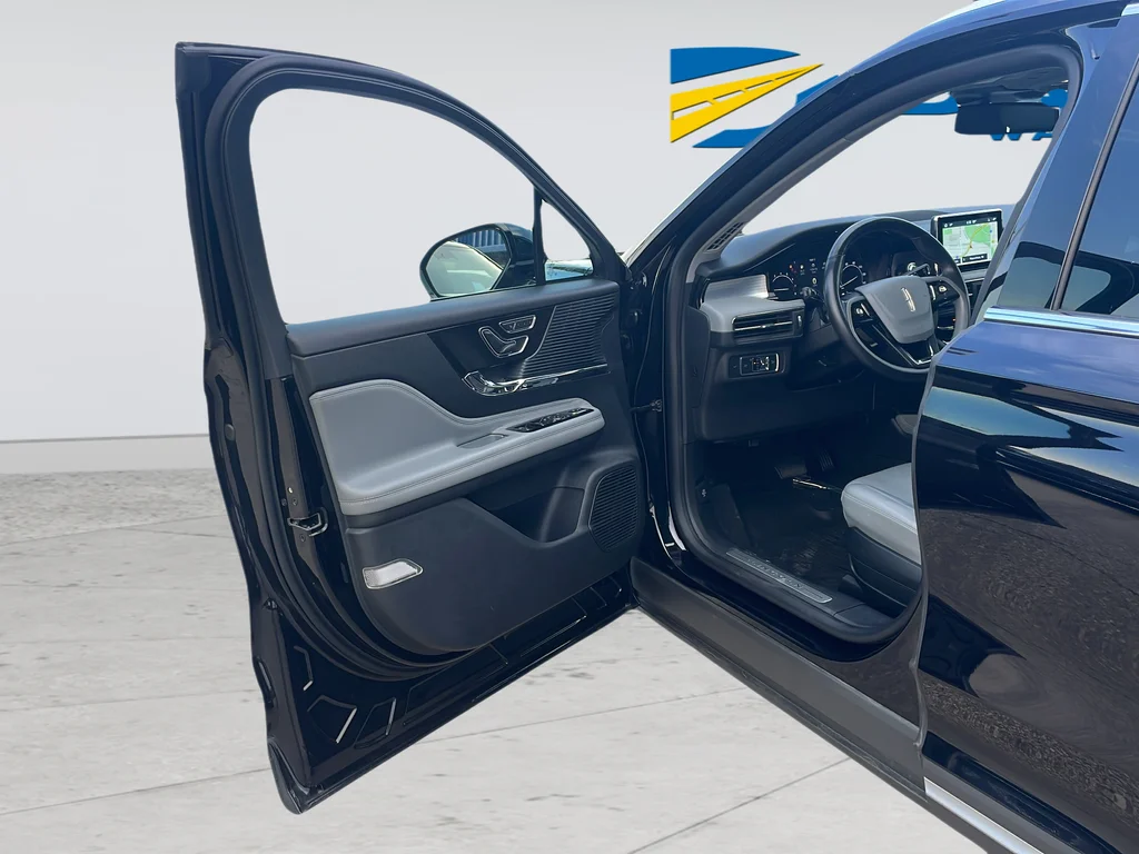 Used 2022 Black Lincoln Standard image 32