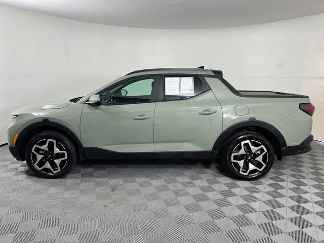 Used 2024 Green Hyundai Limited image 4