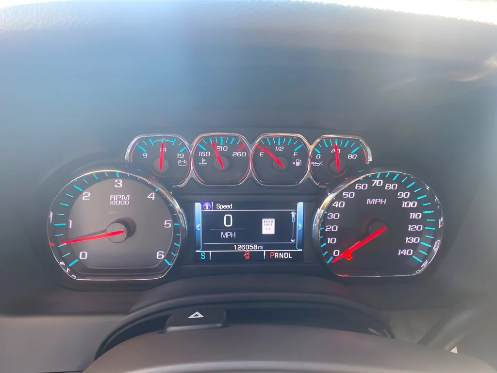 Used 2019 SATIN STEEL METALLIC Chevrolet LT image 25