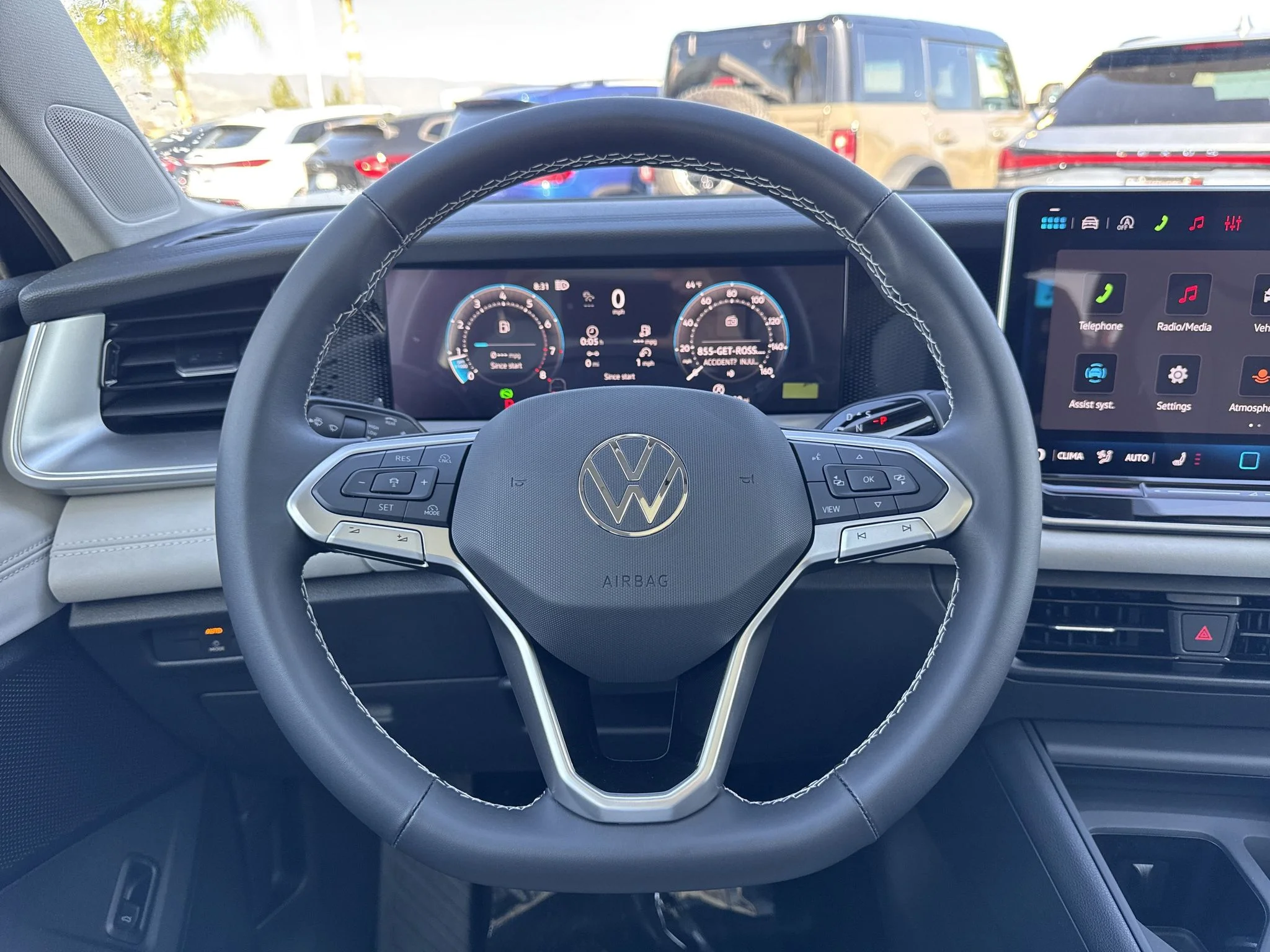 New 2026 Deep Black Pearl Volkswagen SE image 17