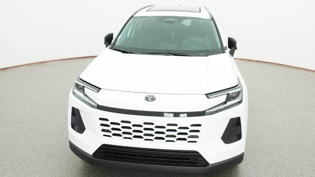 New 2026 Ice Cap Toyota XLE Premium image 14
