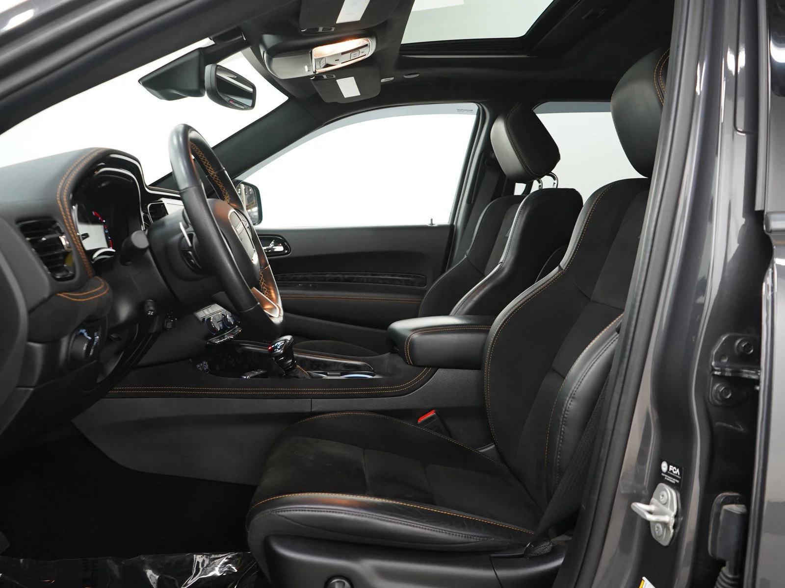 Used 2023 Vapor Gray Dodge R/T image 27