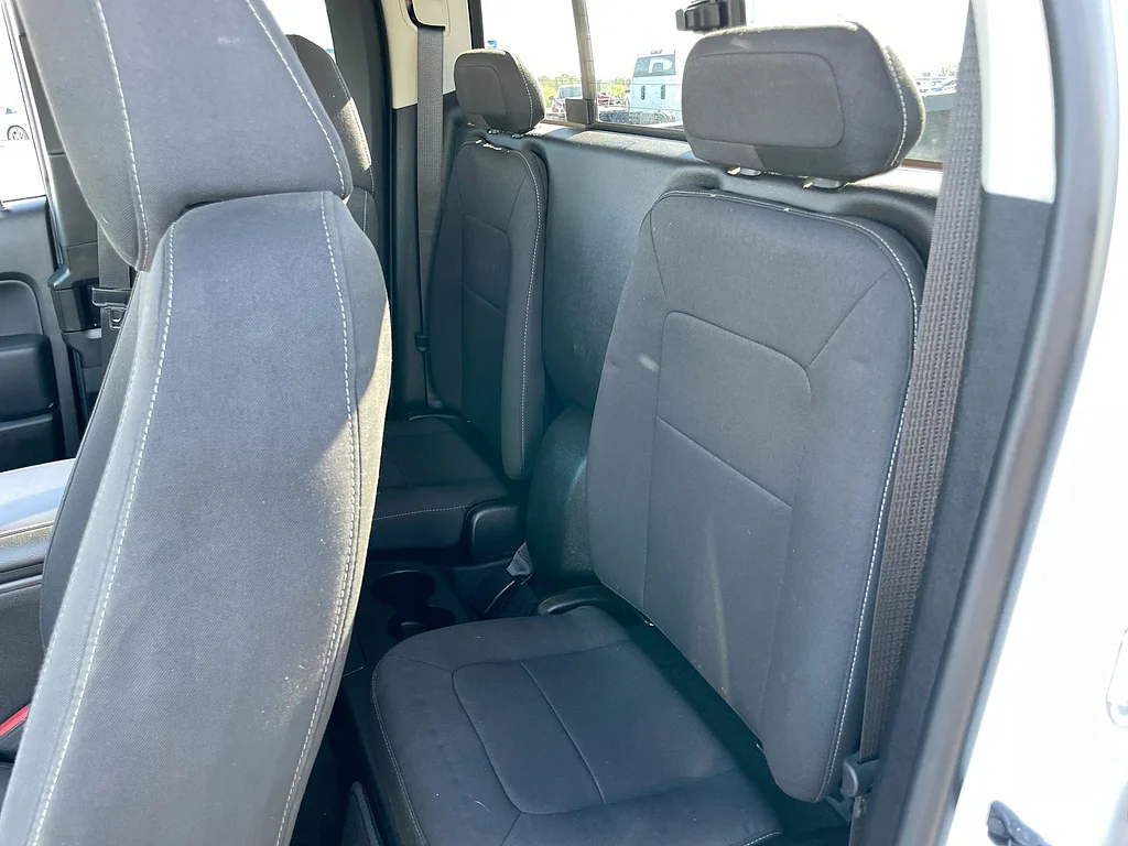 Used 2018 Summit White Chevrolet LT image 22