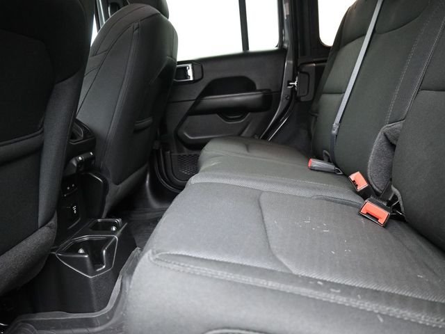 Used 2022 Gray Jeep Unlimited Sahara image 14