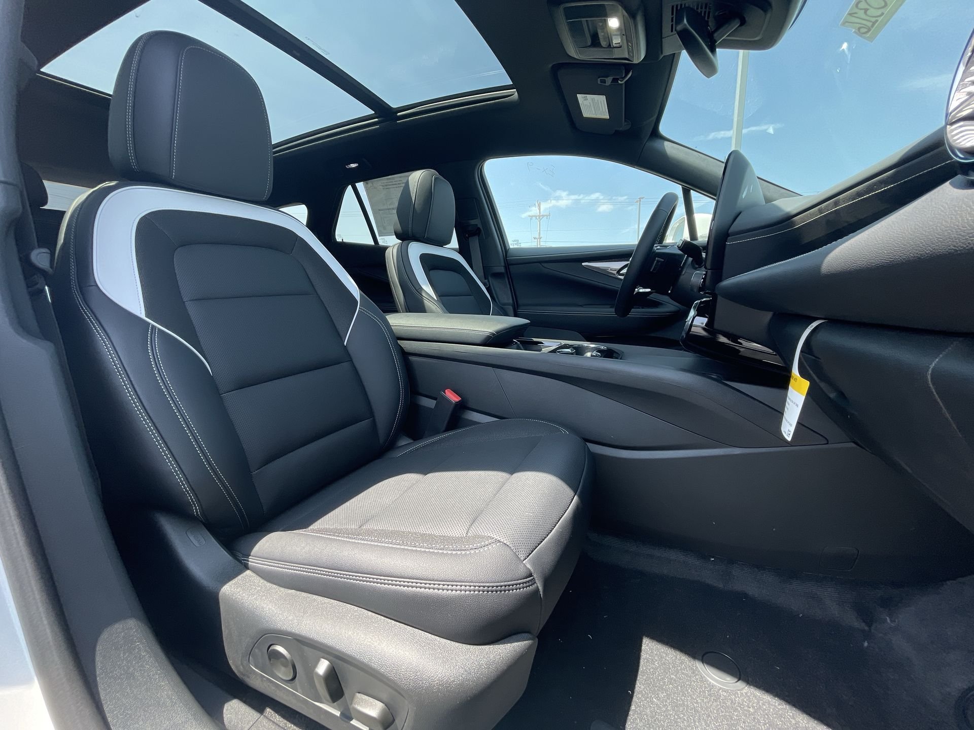 2025 Chevrolet Blazer EV LT - Photo 61