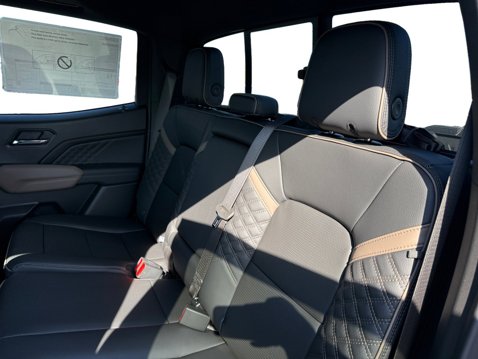 2026 GMC Canyon Denali - Photo 16