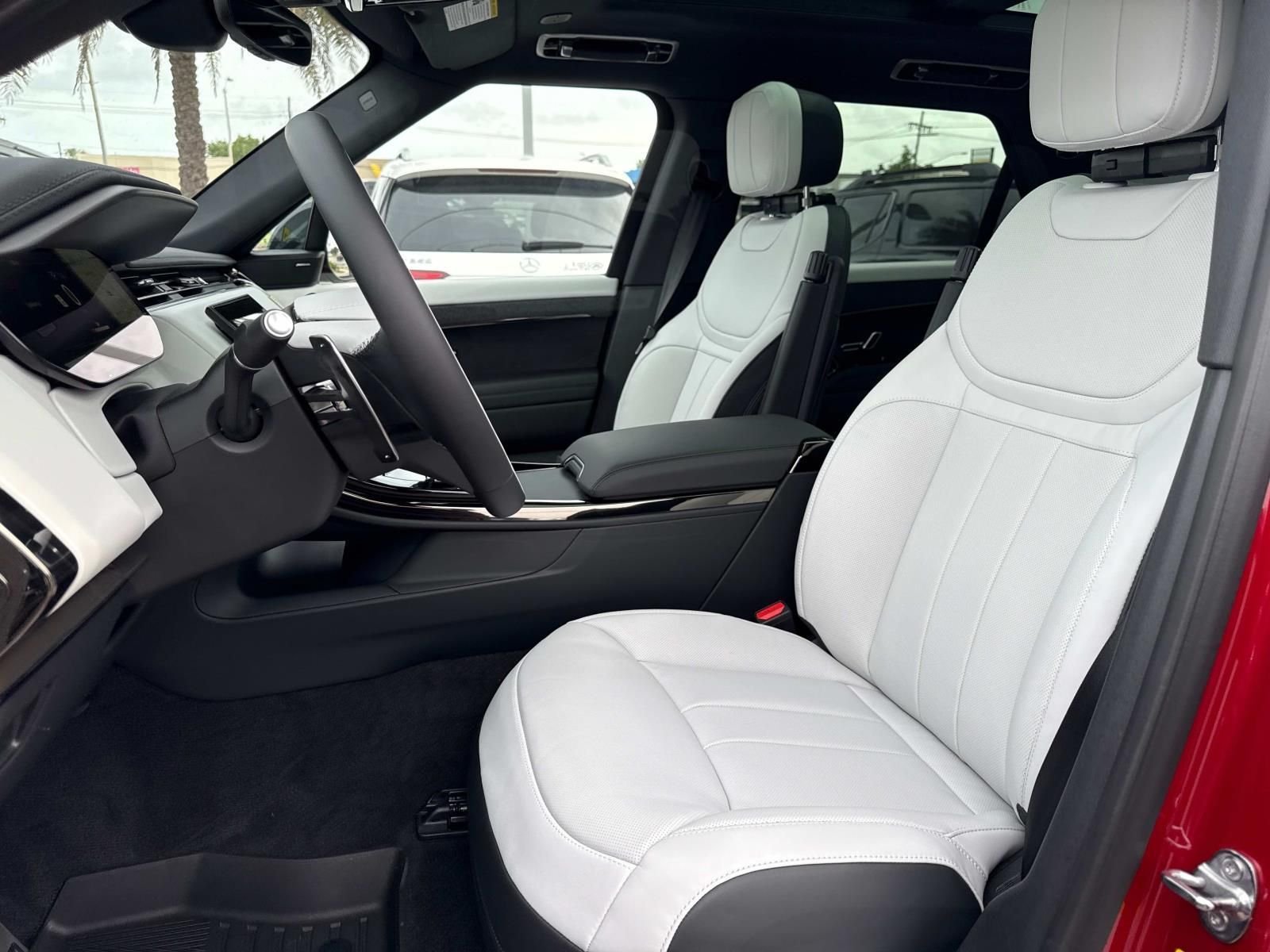 2025 Land Rover Range Rover Sport Dynamic SE - Photo 10