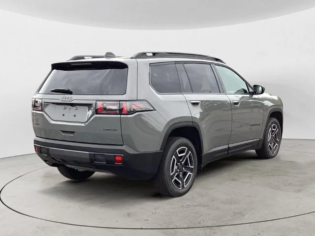 New 2026 Gray Clearcoat Jeep LIMITED 4X4 image 5