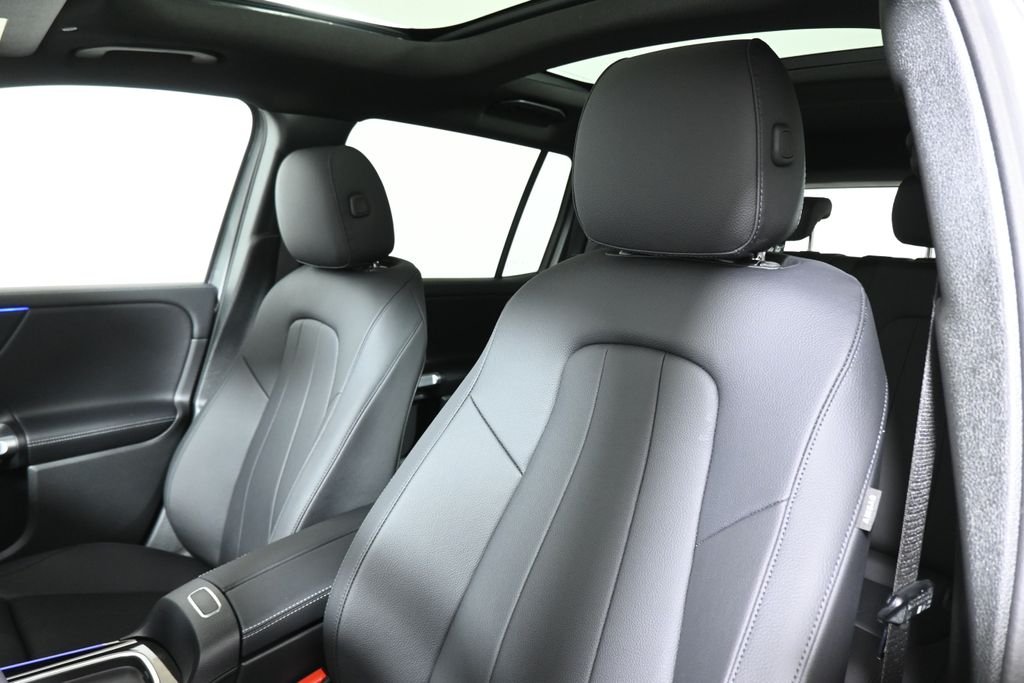 2026 Mercedes-Benz GLB GLB 250 - Photo 14