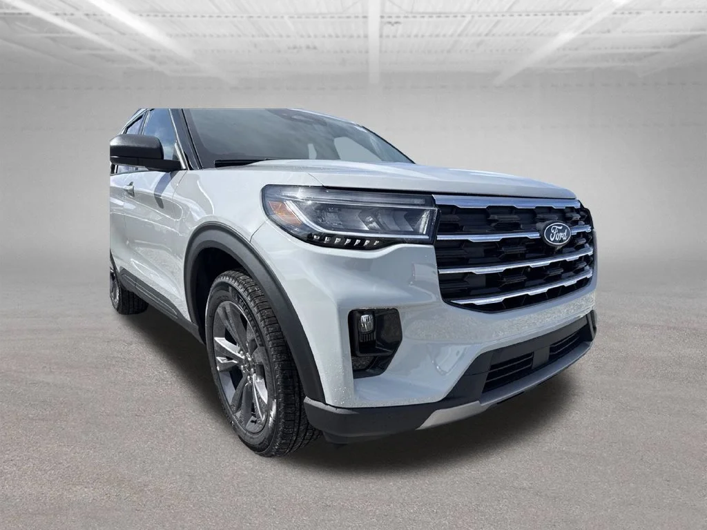 New 2027 Avalanche Gray Ford Active image 10