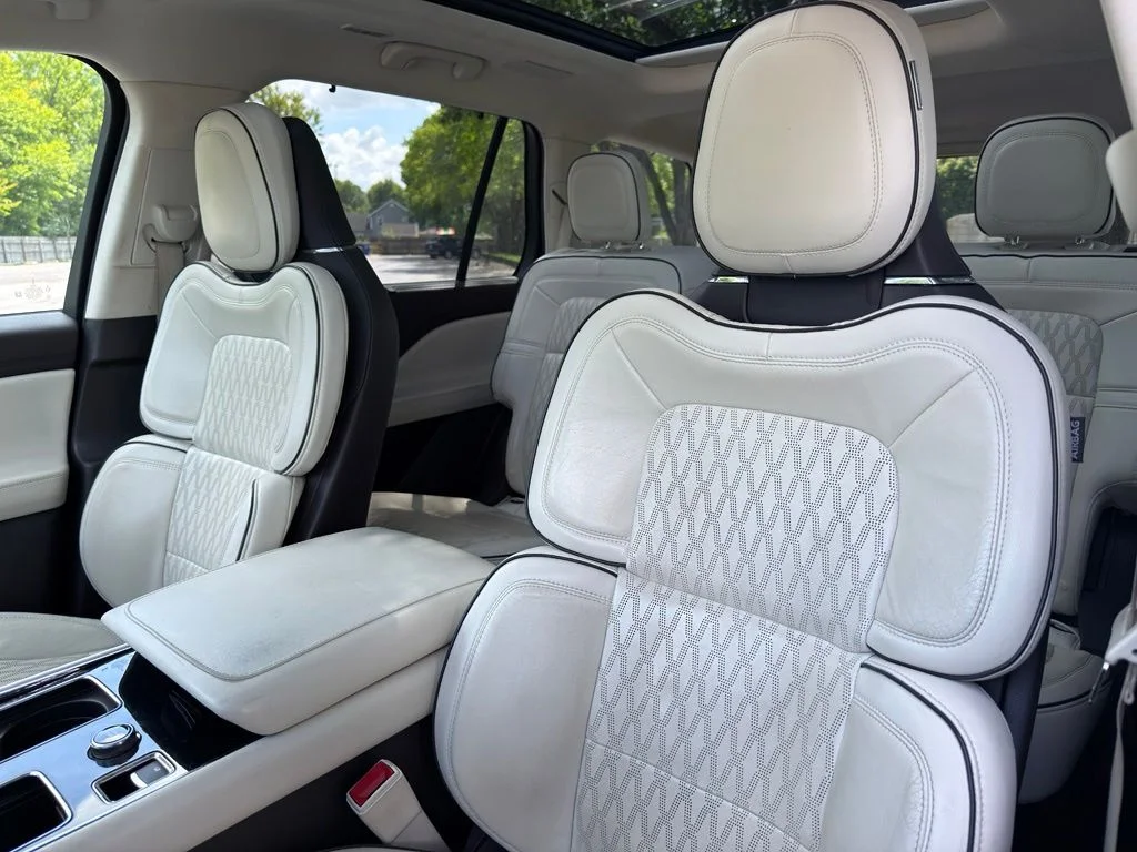 Used 2021 Red Lincoln Black Label image 3