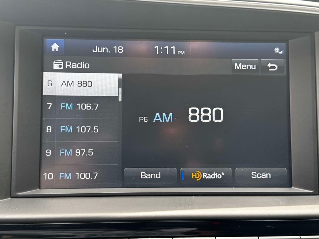 2020 Hyundai Elantra Limited - Photo 26