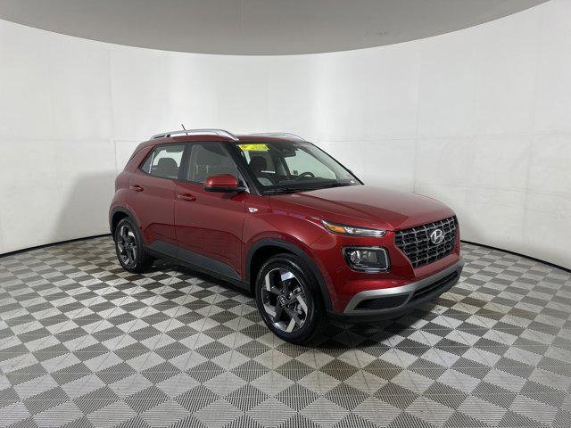 2025 Hyundai Venue SEL IVT's photo