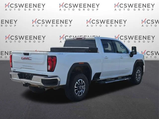 Used 2022 Summit White GMC SLE image 5