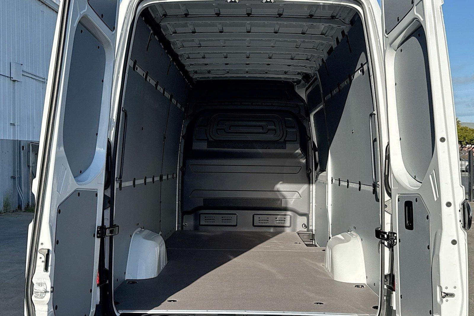 New 2026 Arctic White Mercedes-Benz  image 21