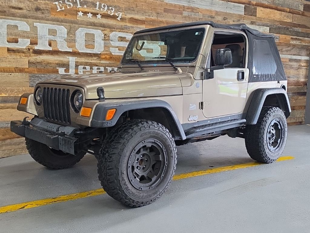 Used 2004 Jeep Wrangler SAHARA with VIN 1J4FA59S24P722179 for sale in Louisville, KY