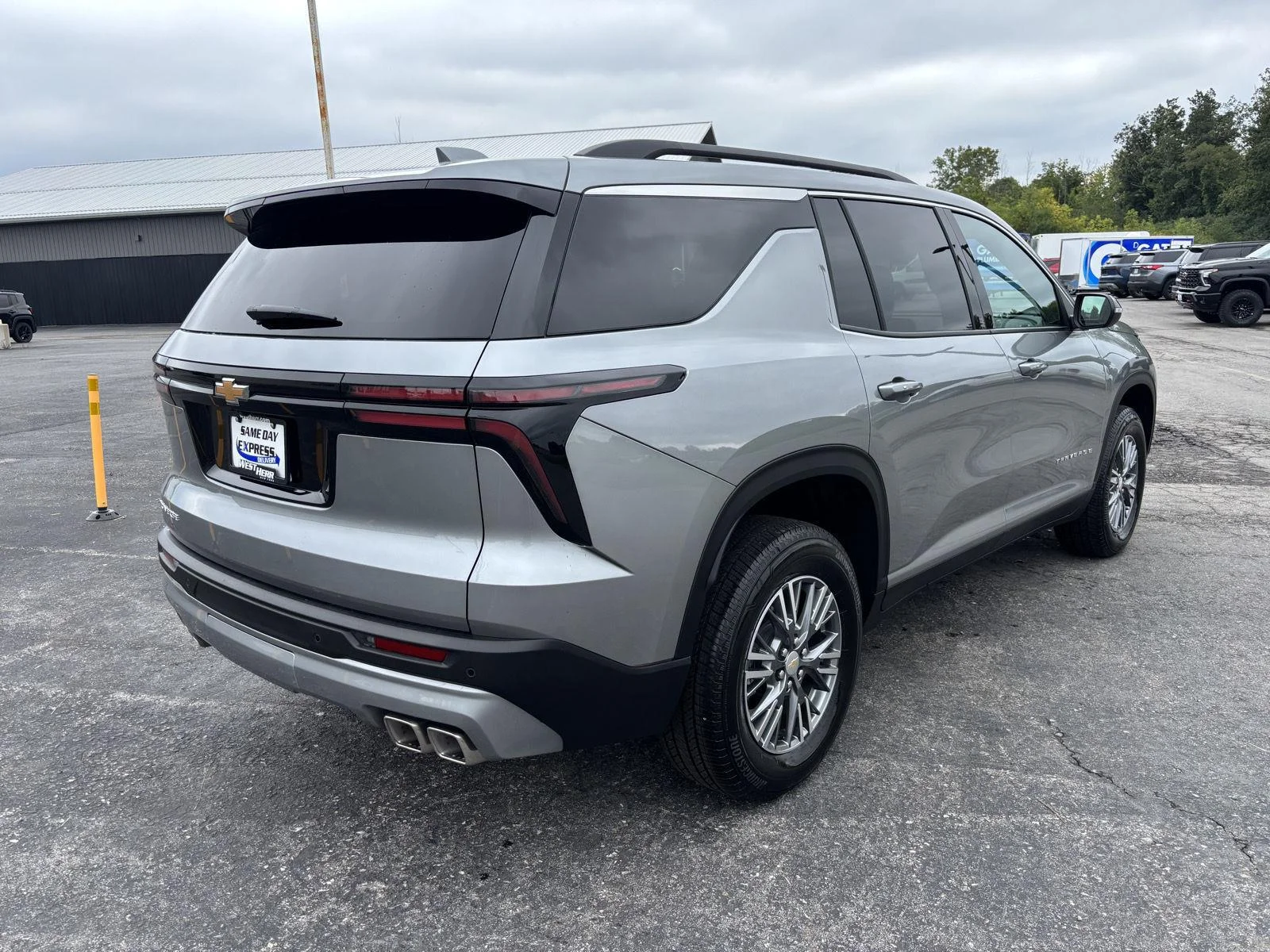 New 2026 Sterling Gray Metallic Chevrolet LT image 31