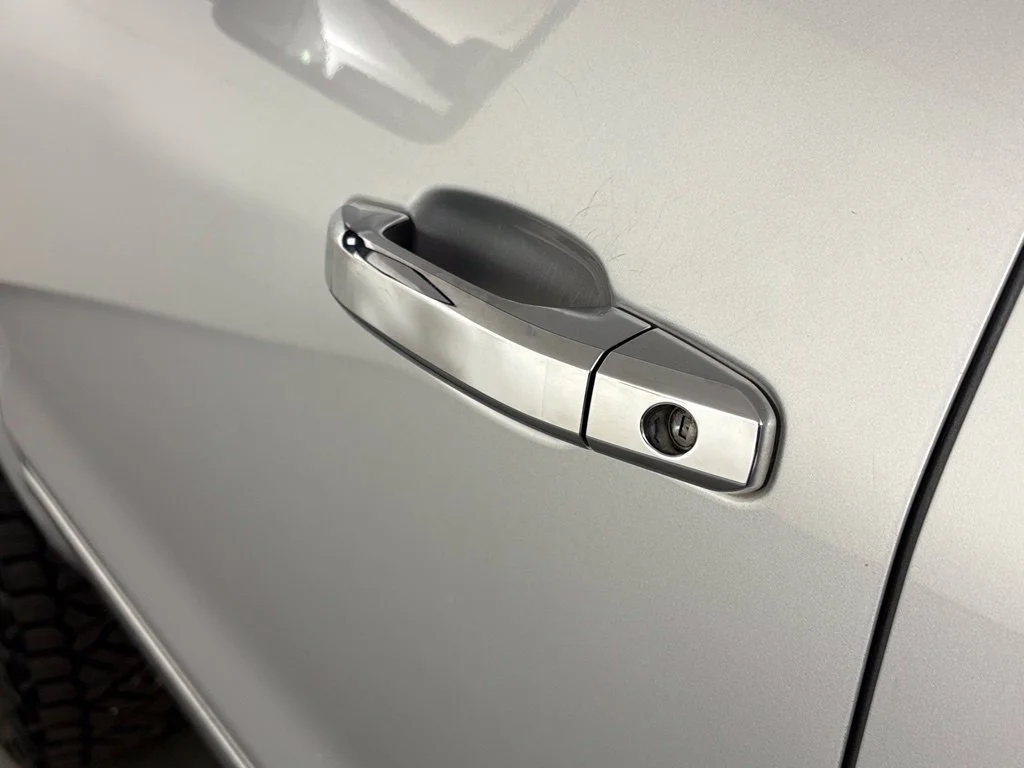Used 2016 SILVER ICE METALLIC Chevrolet LTZ image 15