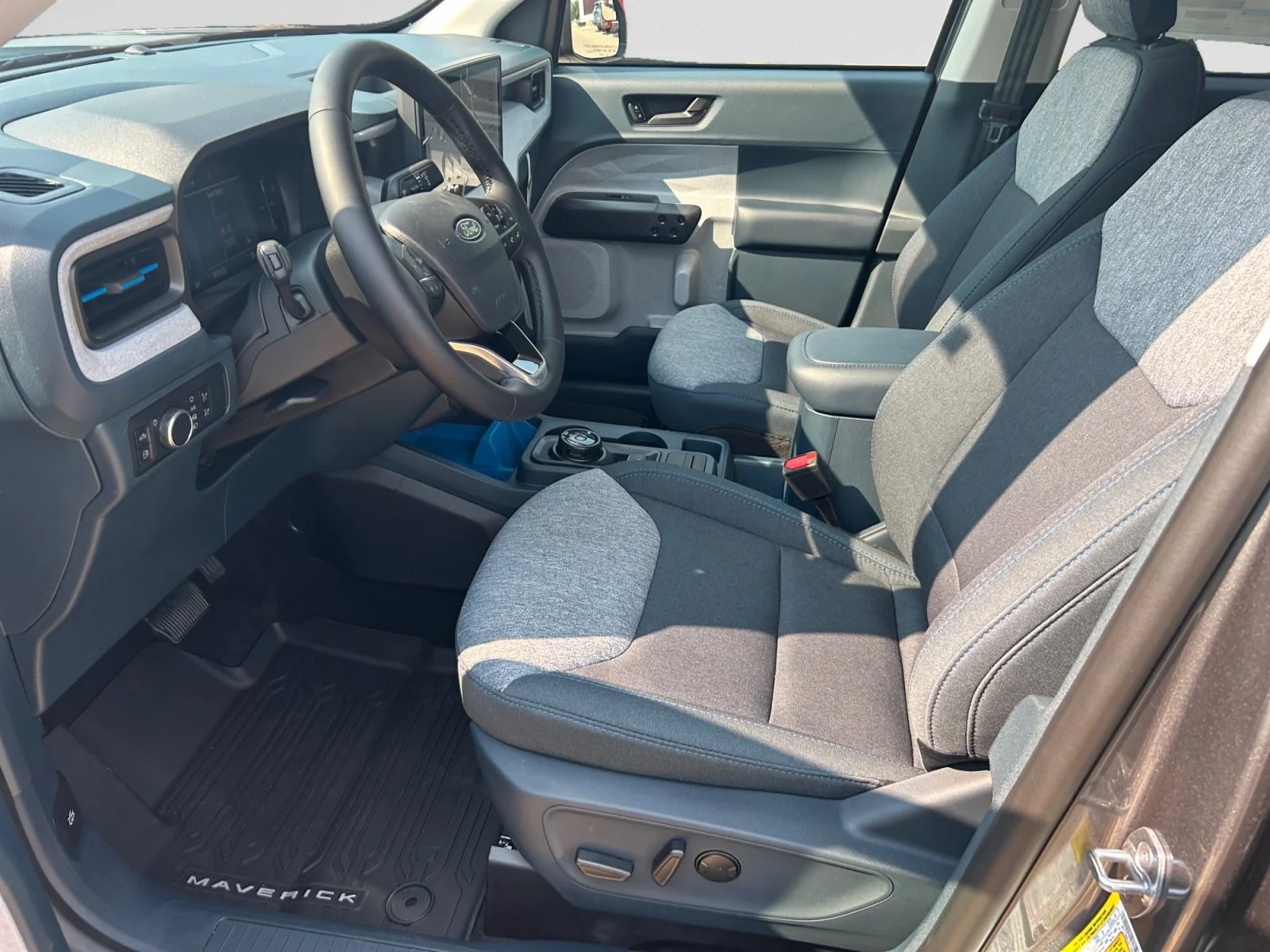 New 2026 Carbonized Grey Metallic Ford XLT image 13