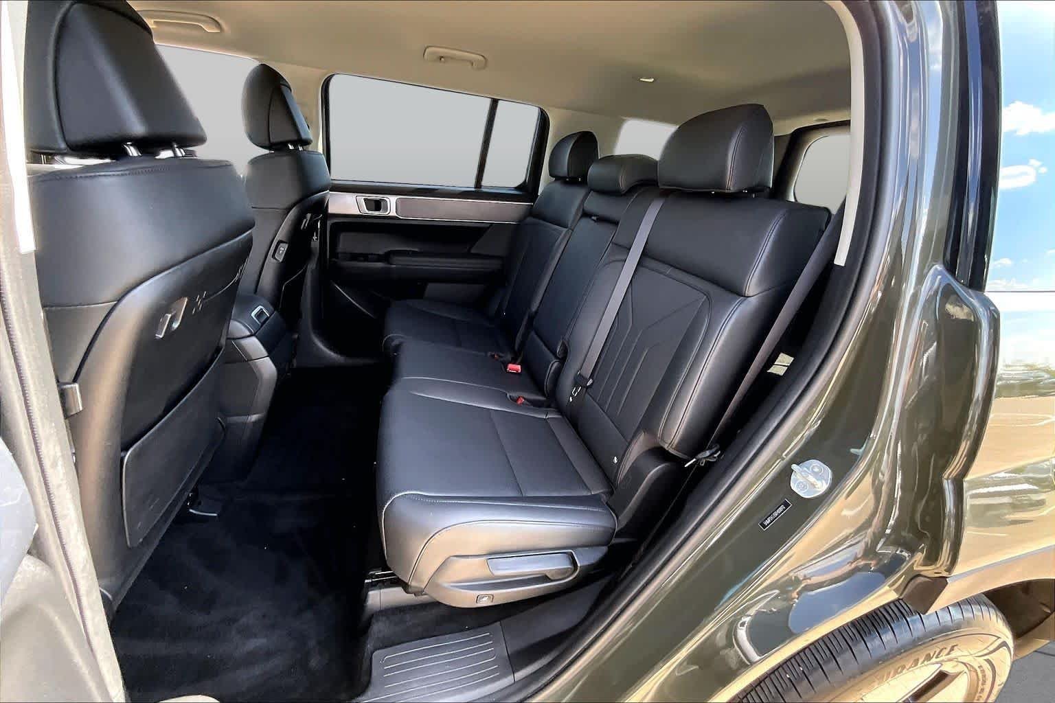 Certified Used 2024 Rockwood Green Hyundai SEL image 20