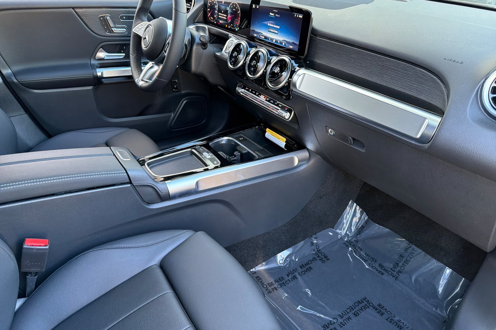 New 2026 Night Black Mercedes-Benz GLB 250 image 9