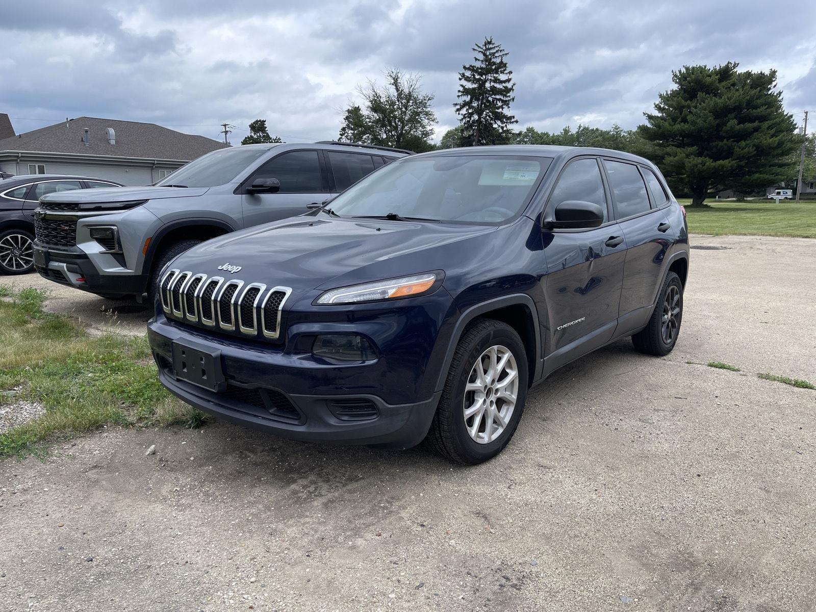 2015 Jeep Cherokee Sport's photo