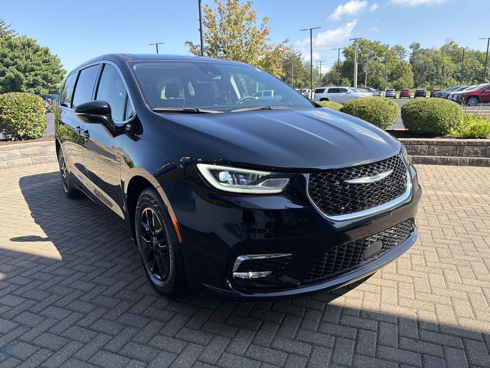 2024 Chrysler Pacifica Touring L - Photo 7