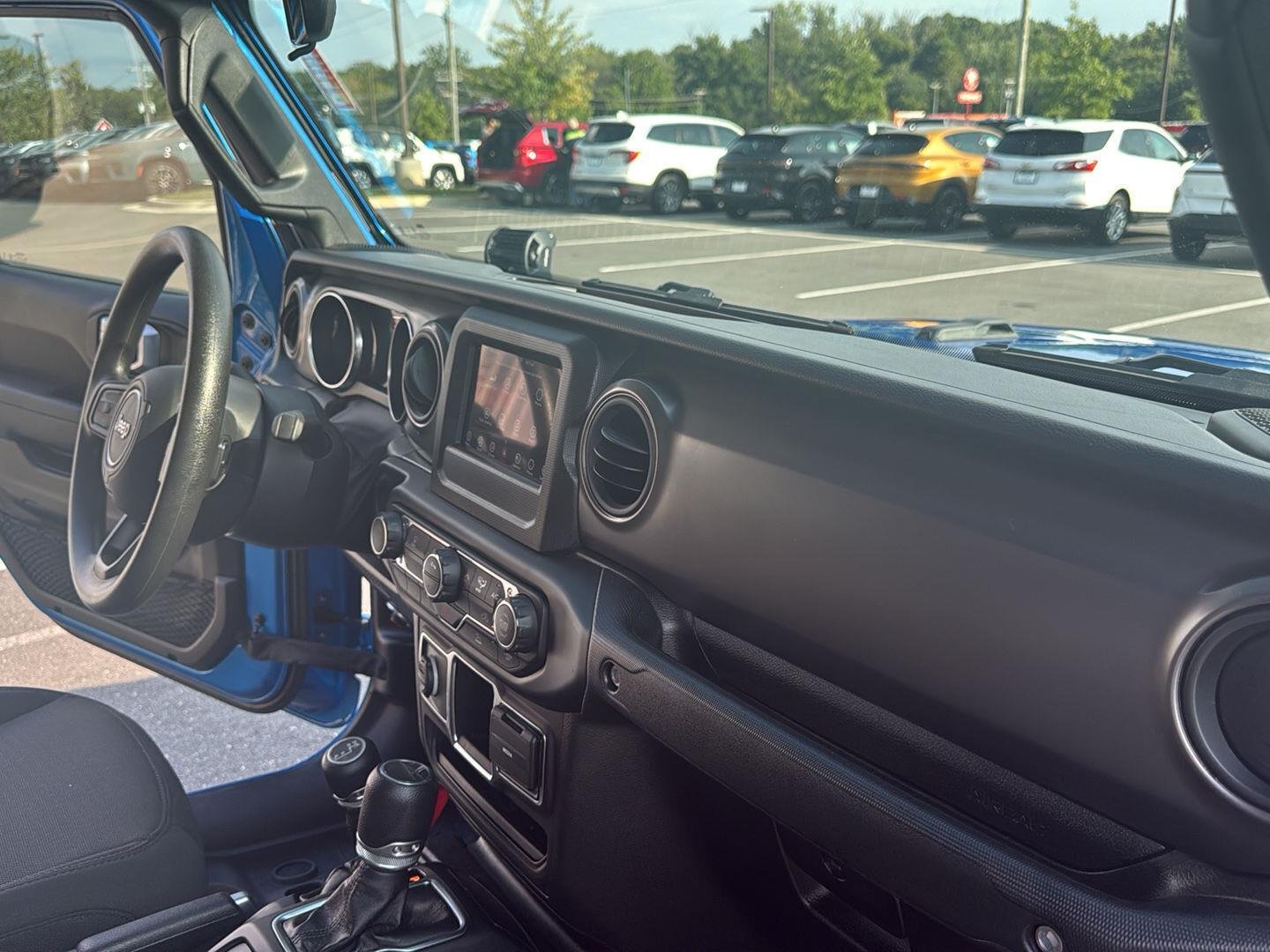 Used 2023 Hydro Blue Pearlcoat Jeep Sport image 28