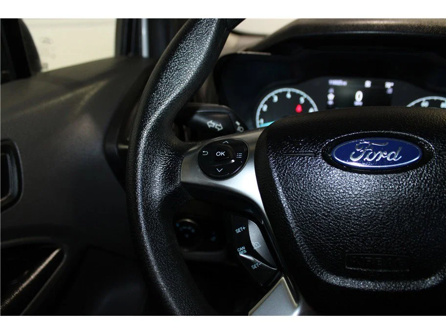 Used 2022 White Ford XL image 26