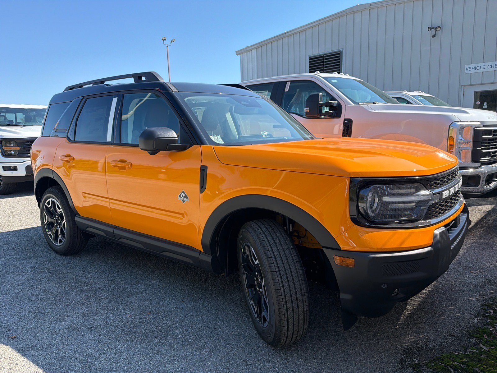 New 2026 Orange Fury Metallic Tri-Coat Ford Outer Banks® image 3