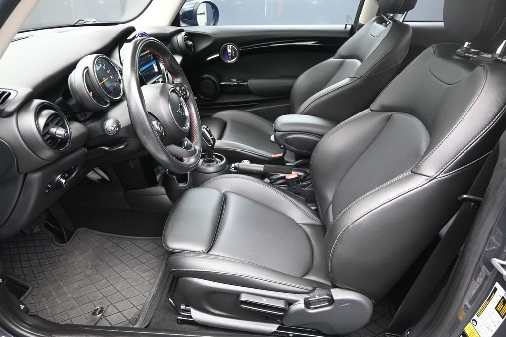 Used 2020 Gray MINI Classic image 17
