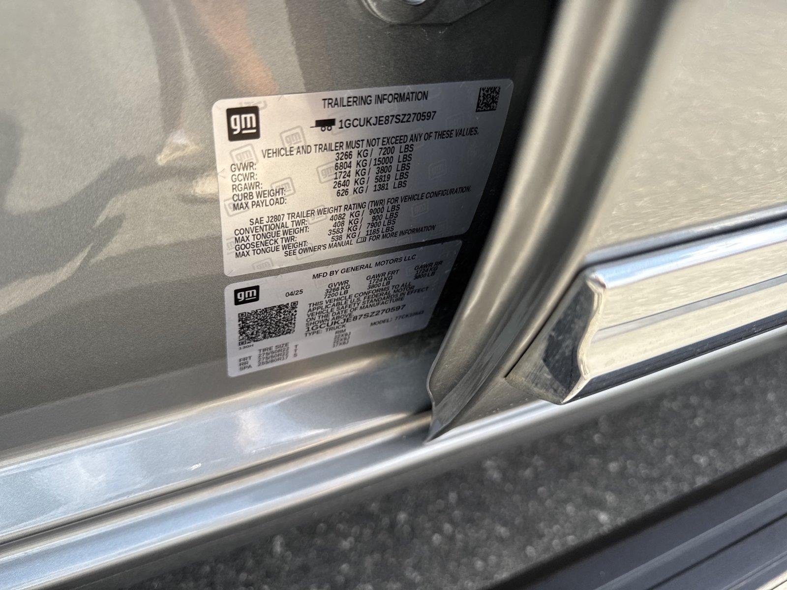 Used 2025 Sterling Gray Metallic Chevrolet High Country image 38