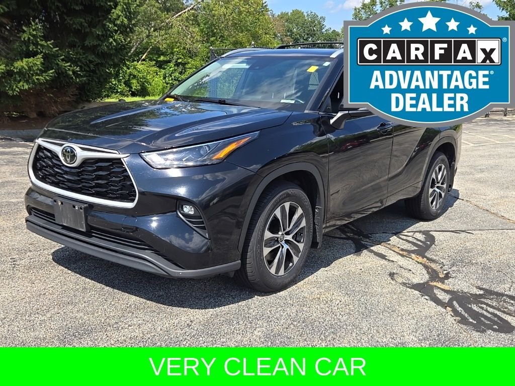 Used 2024 Black Toyota XLE image 5