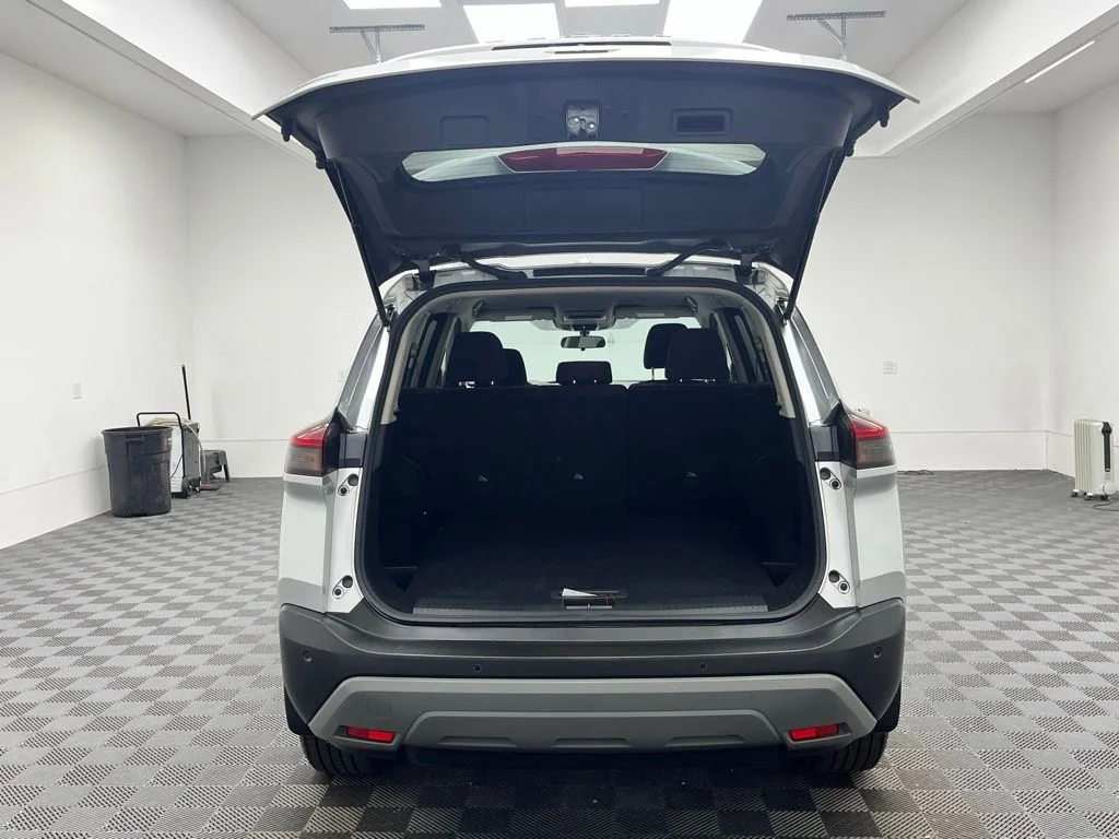 Used 2023 Silver Nissan SV image 10