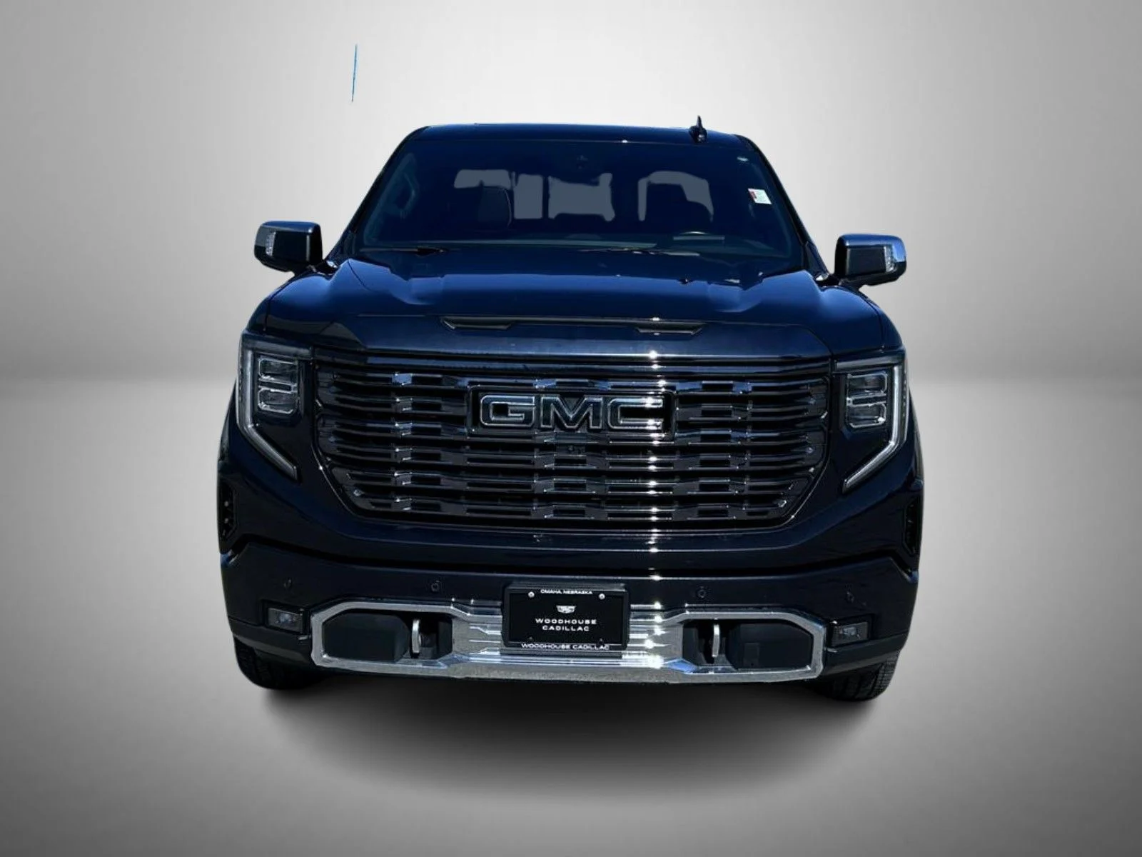 Used 2024 Silver GMC Denali Ultimate image 2
